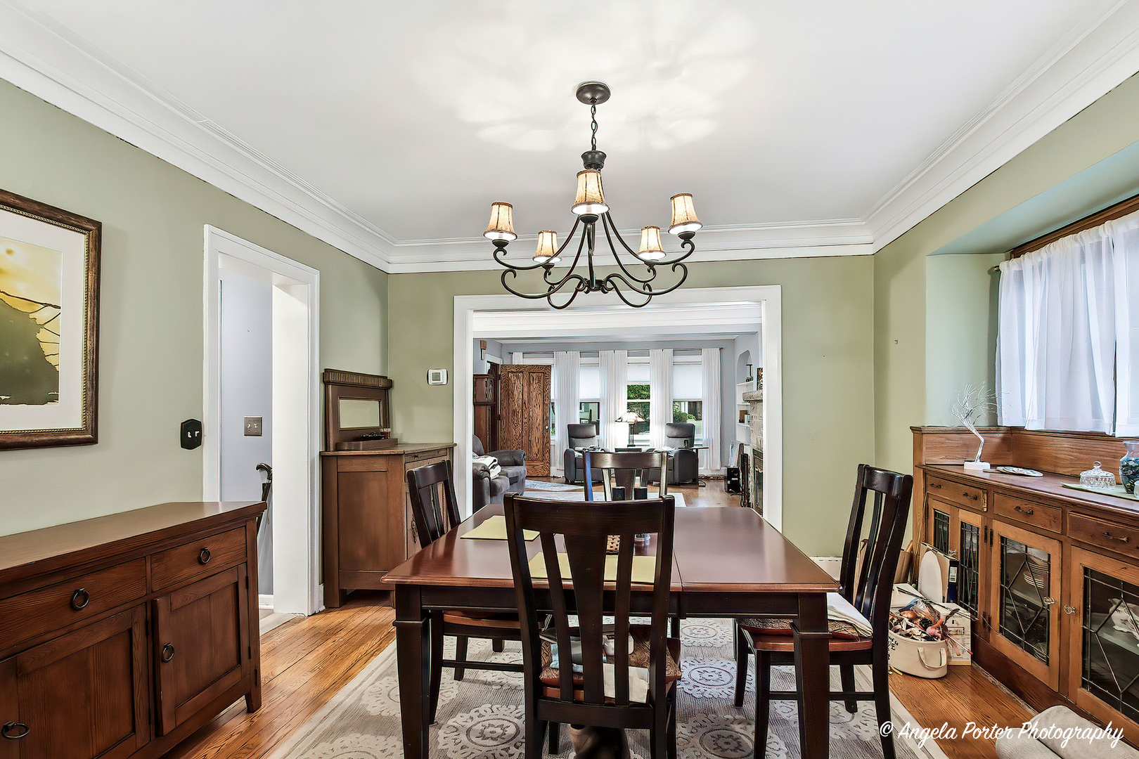 1608 Henry Place, Waukegan, IL 60085
