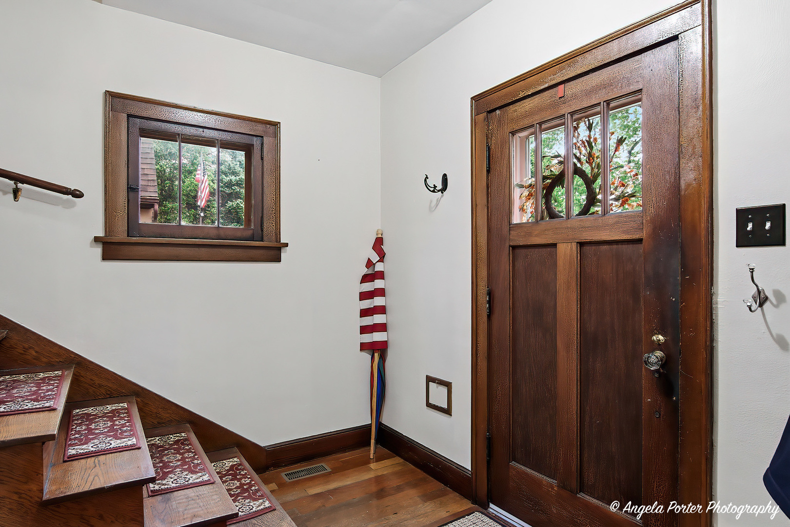 1608 Henry Place, Waukegan, IL 60085