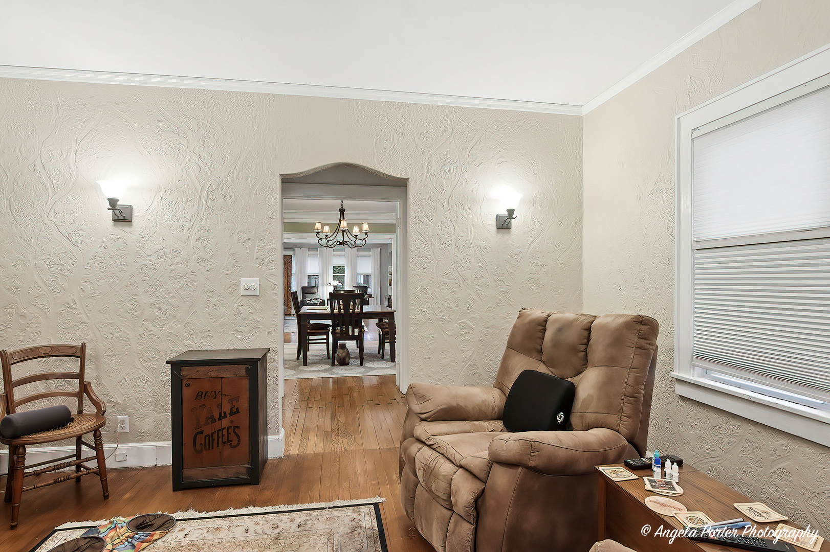 1608 Henry Place, Waukegan, IL 60085