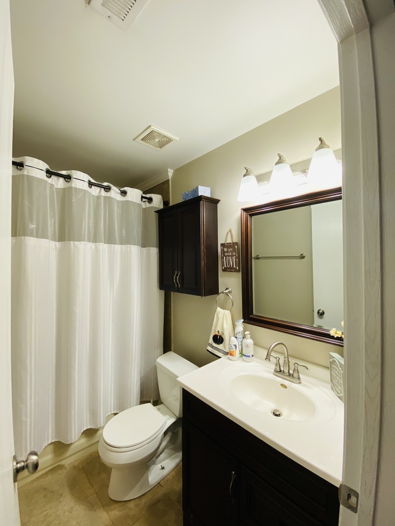 21W581 North Avenue #83, Lombard, IL 60148