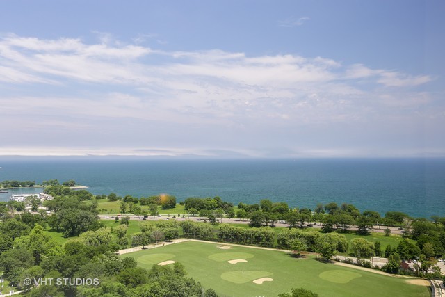 2800 N Lake Shore Drive #2813, Chicago, IL 60657