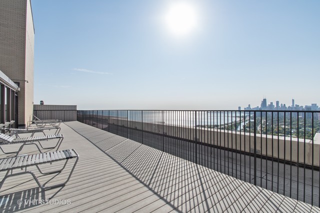 2800 N Lake Shore Drive #2813, Chicago, IL 60657