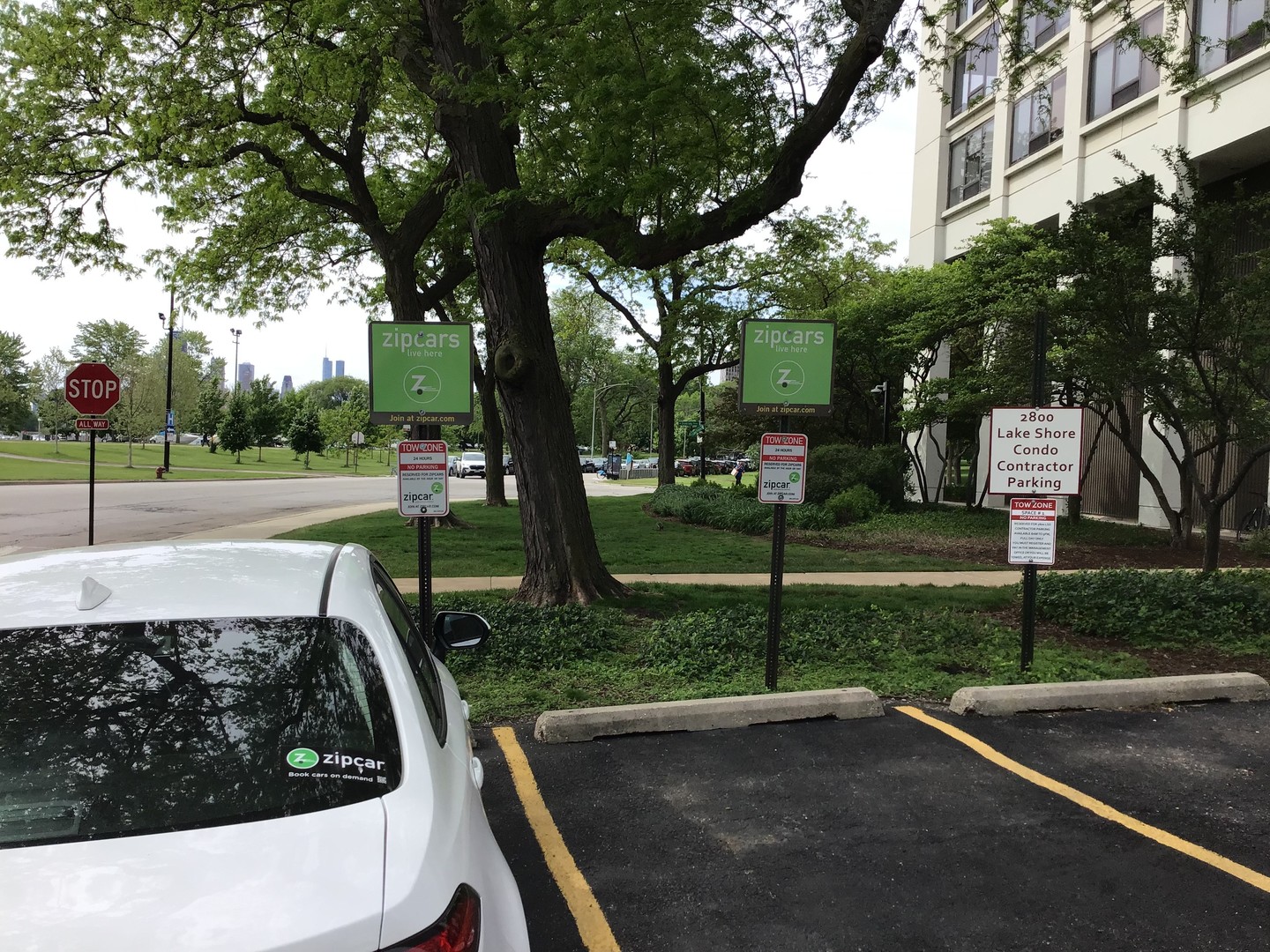 2800 N Lake Shore Drive #2813, Chicago, IL 60657