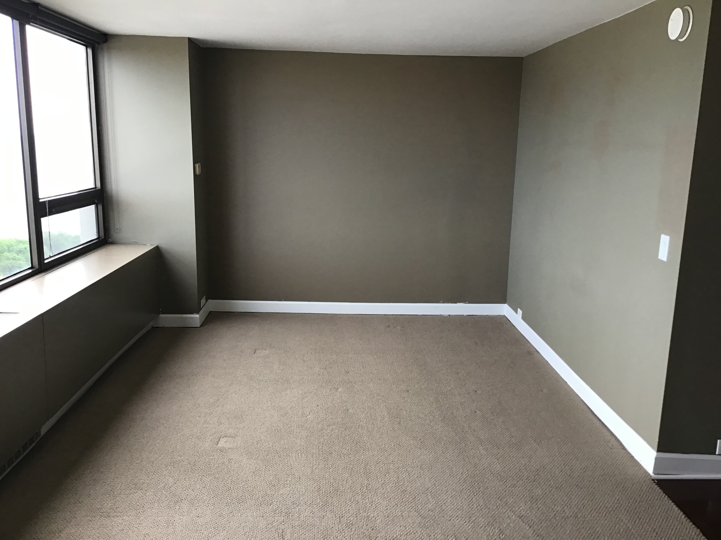 2800 N Lake Shore Drive #2813, Chicago, IL 60657