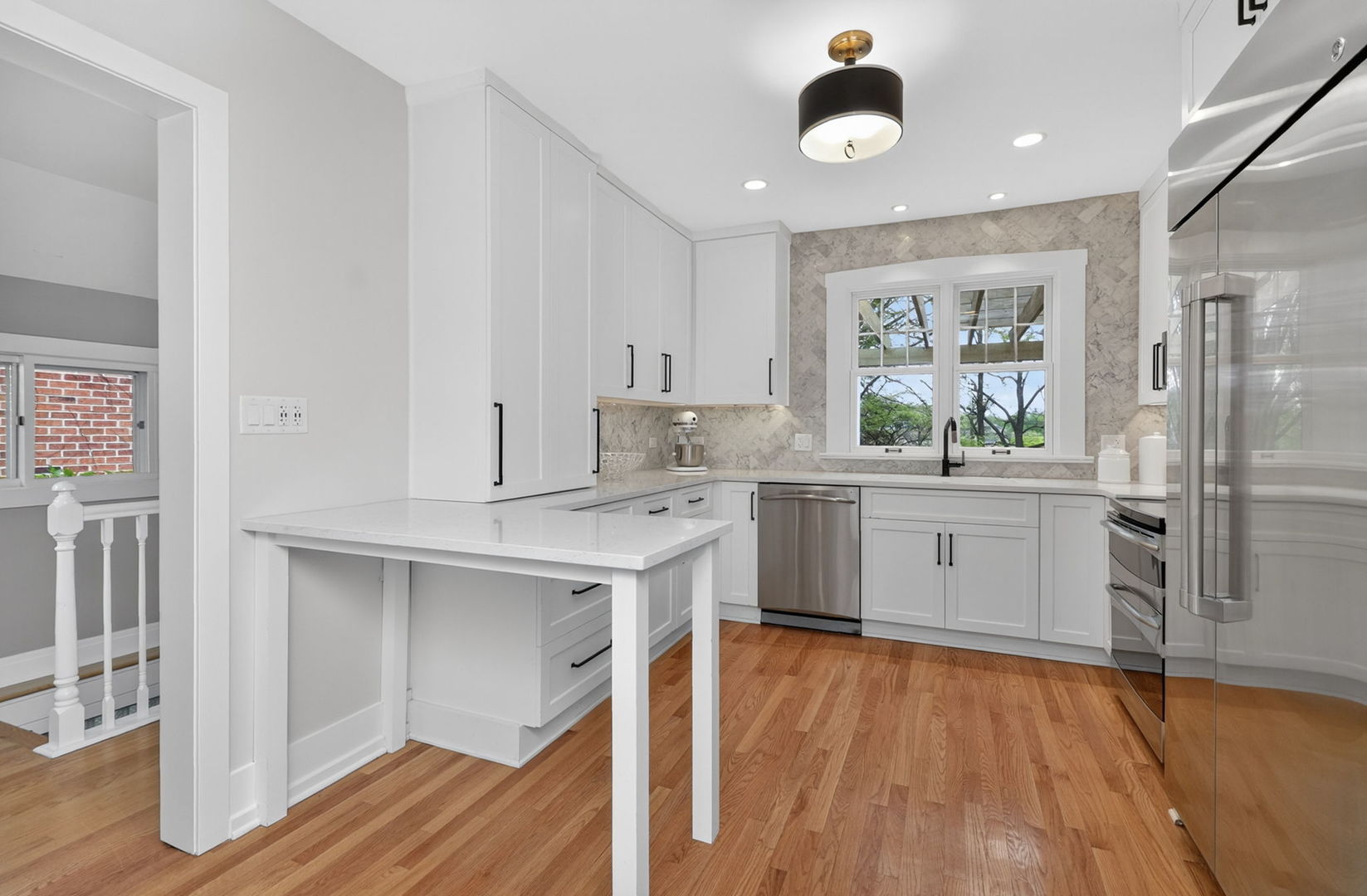 415 Anthony Street, Glen Ellyn, IL 60137