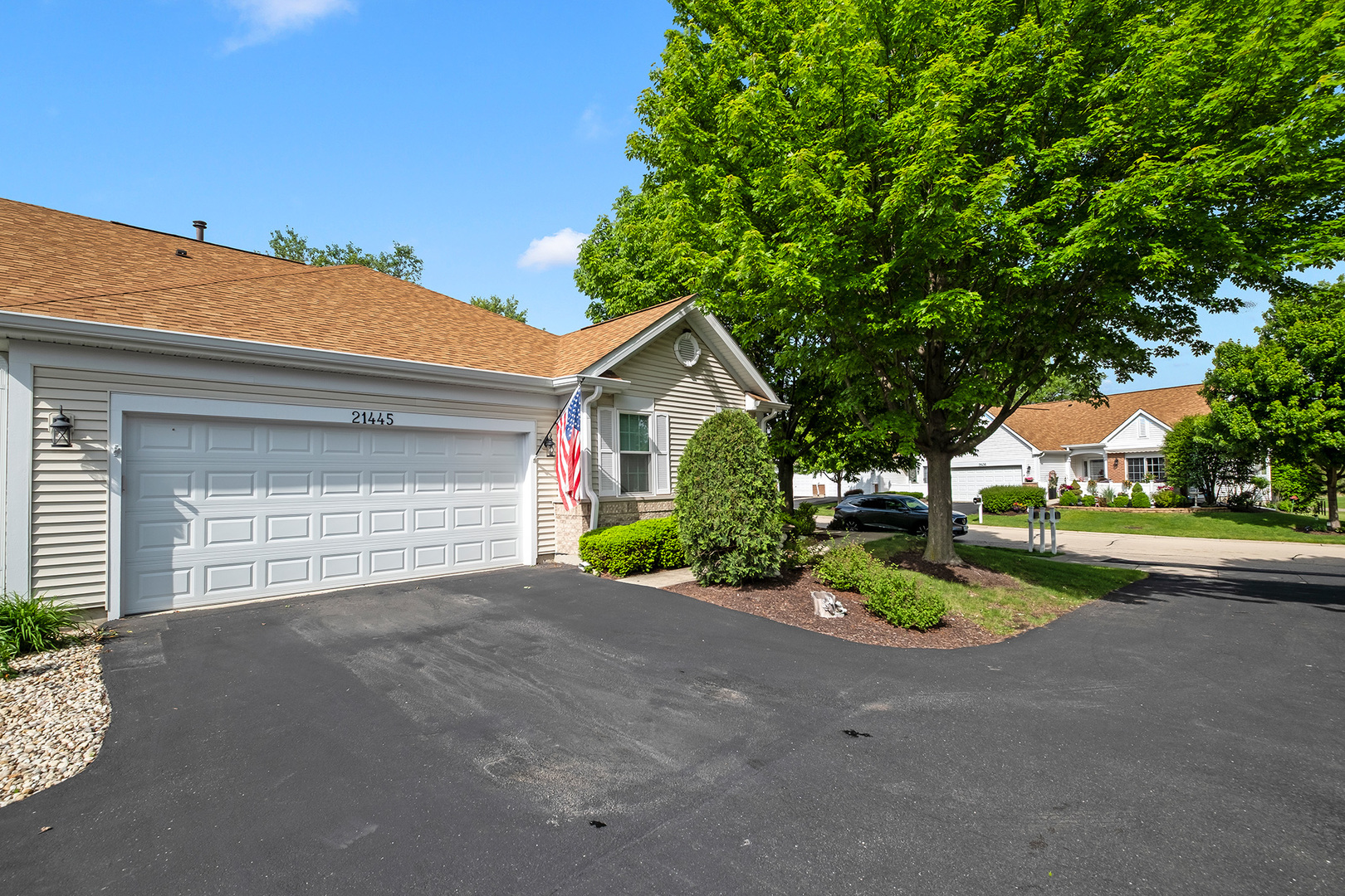 21445 W Douglas Lane, Plainfield, IL 60544