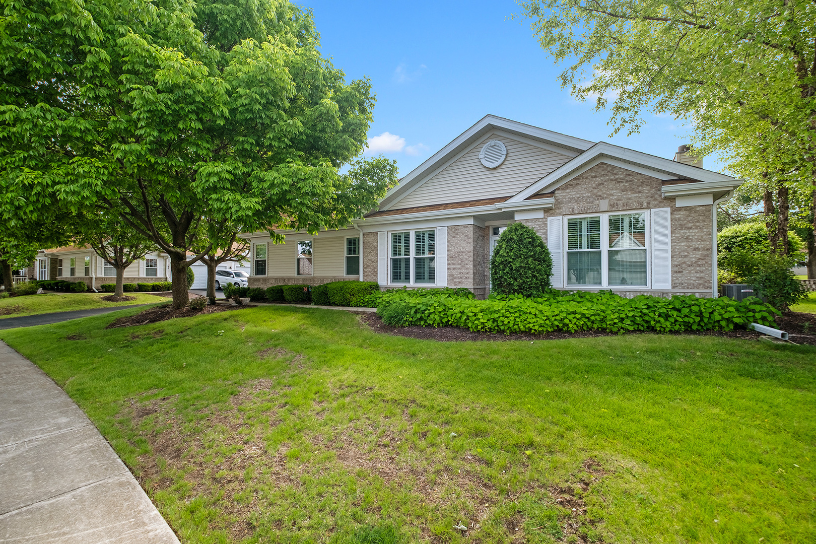 21445 W Douglas Lane, Plainfield, IL 60544
