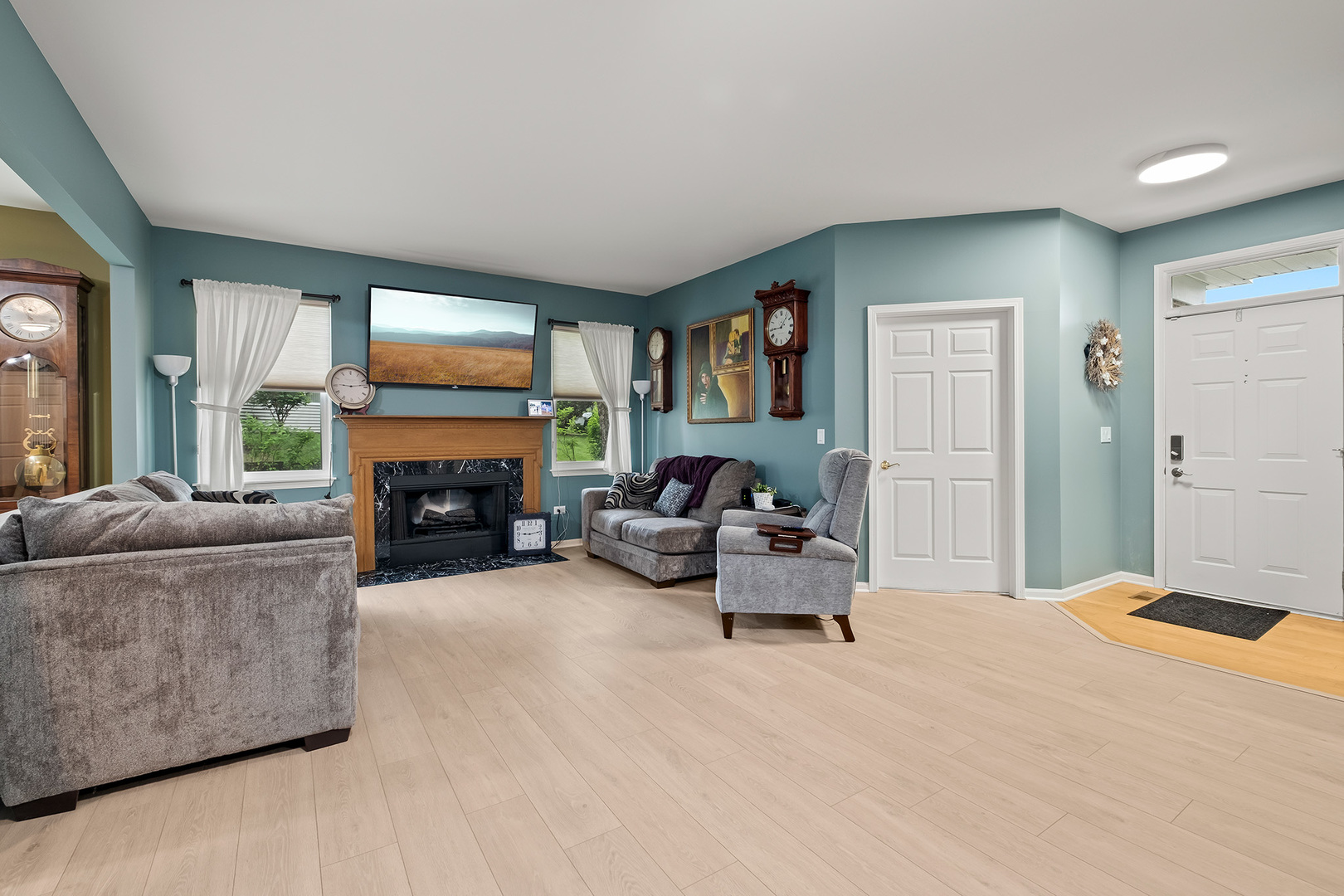 21445 W Douglas Lane, Plainfield, IL 60544
