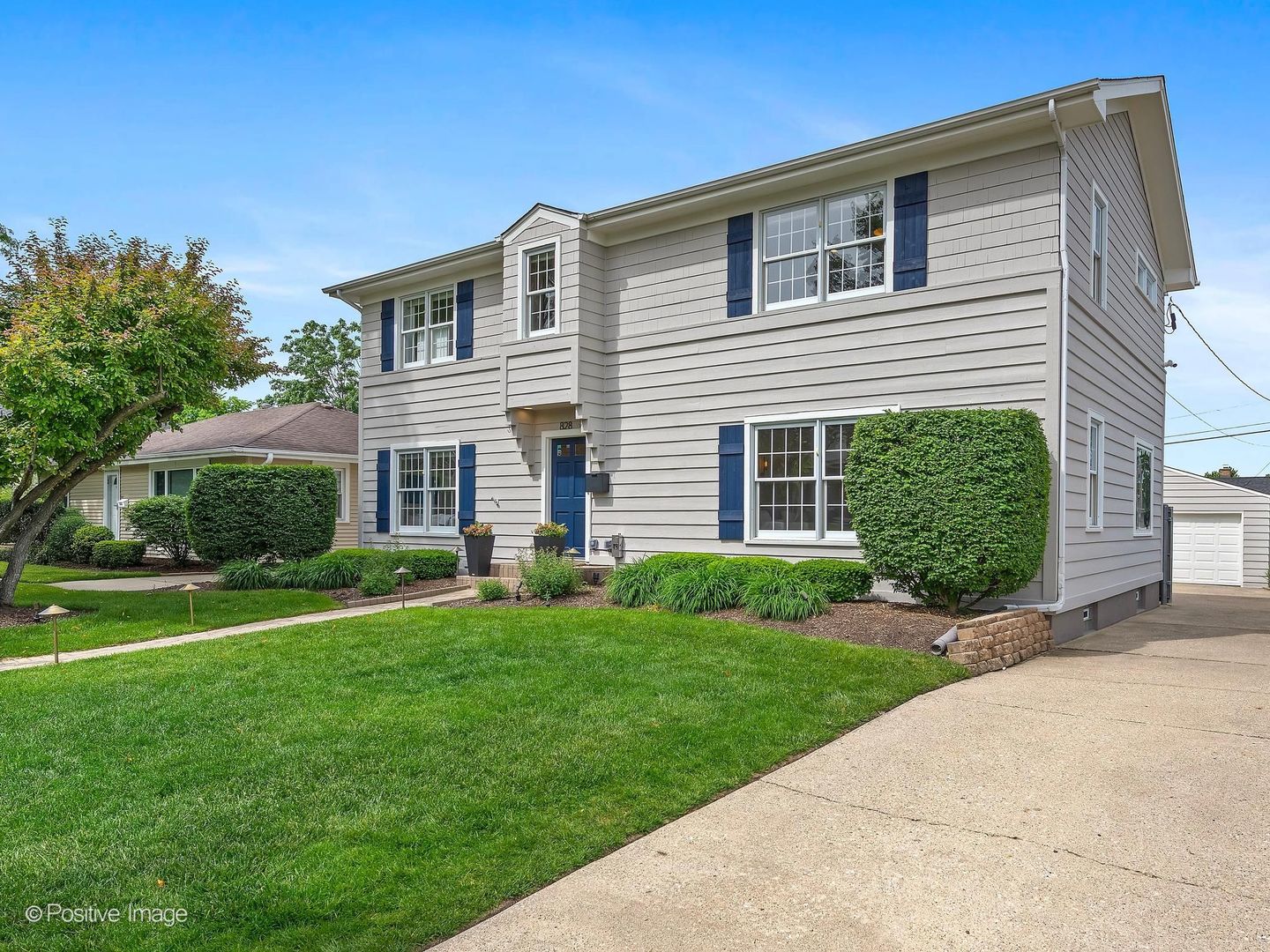 828 S CAMBRIDGE Avenue, Elmhurst, IL 60126