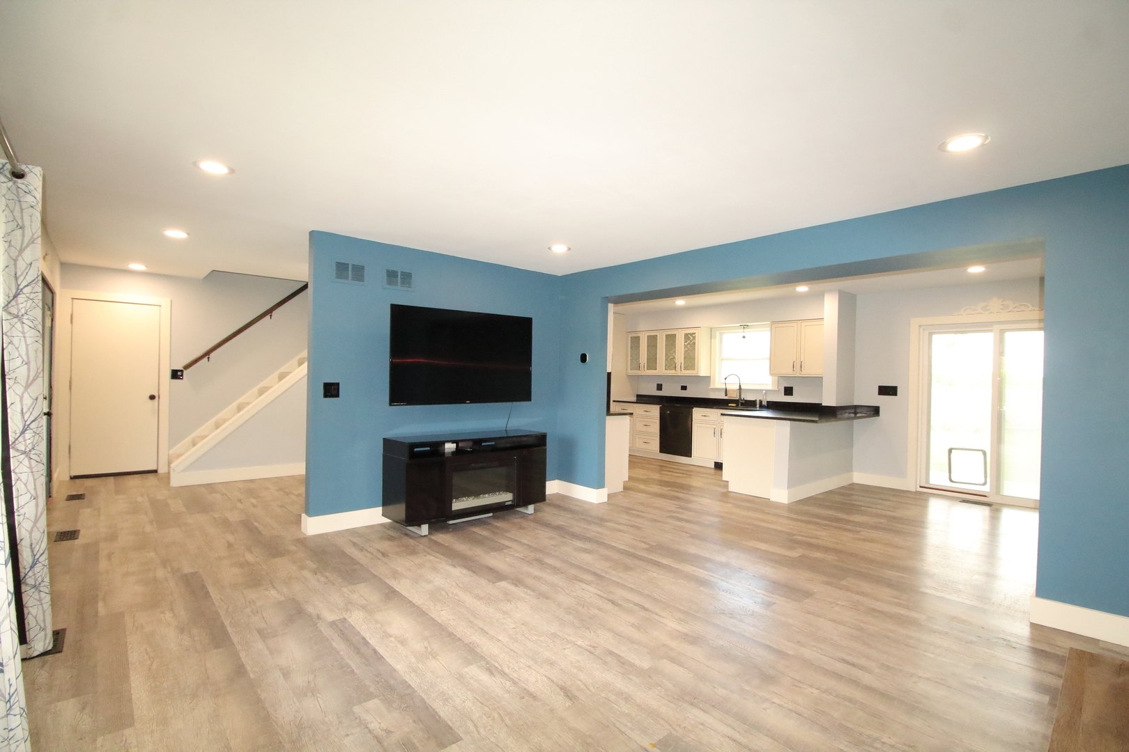 33970 Rebecca Road, Kingston, IL 60145