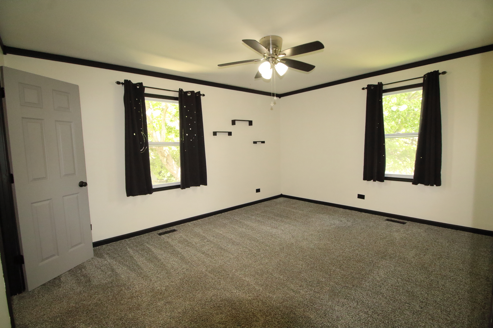 33970 Rebecca Road, Kingston, IL 60145