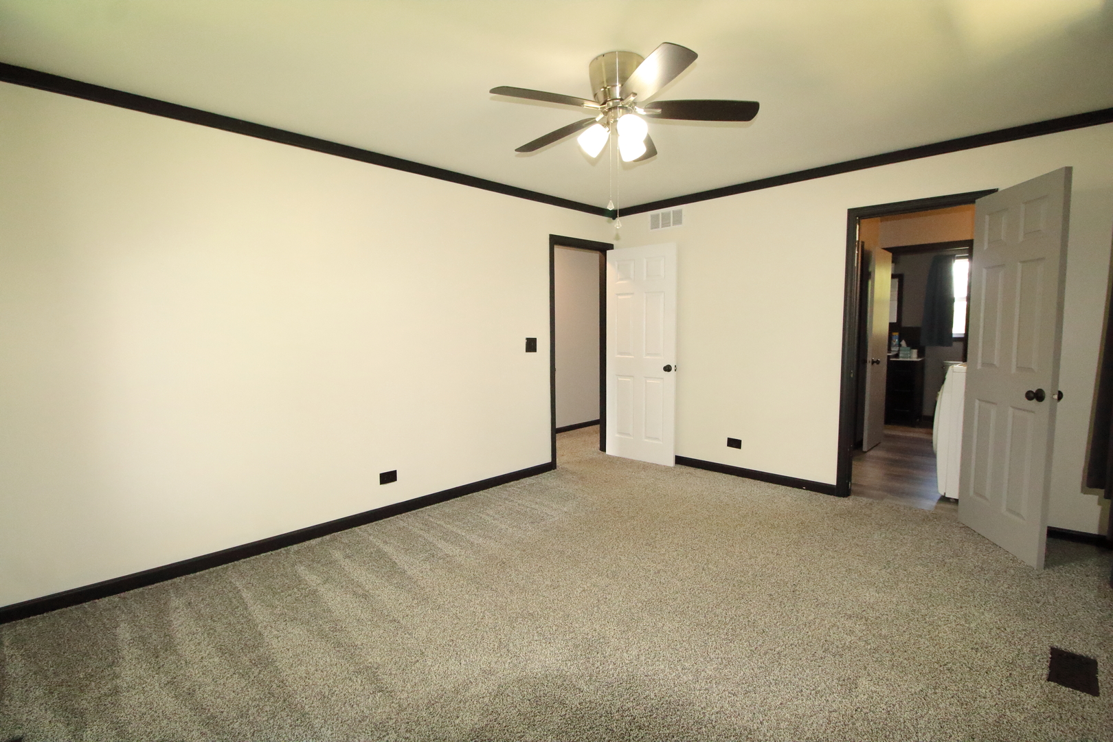 33970 Rebecca Road, Kingston, IL 60145