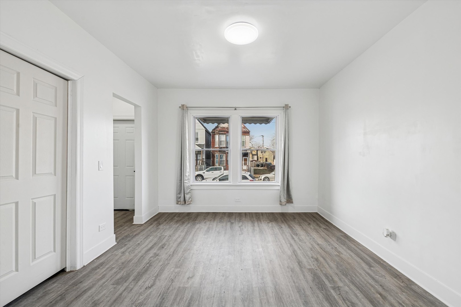 6843 S Carpenter Street, Chicago, IL 60621