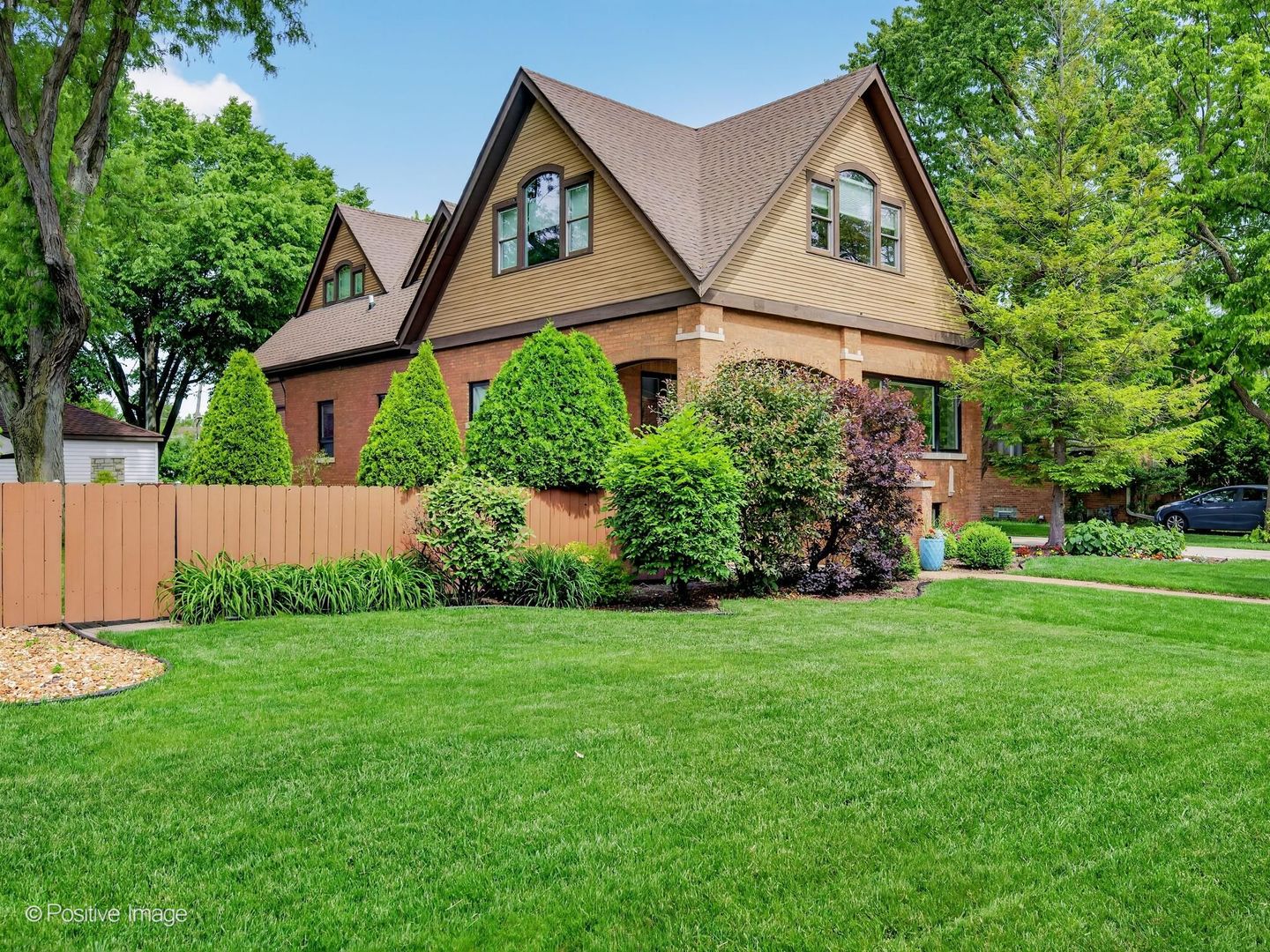 380 Selborne Road, Riverside, IL 60546
