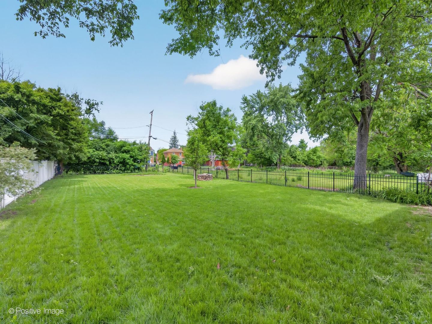 380 Selborne Road, Riverside, IL 60546