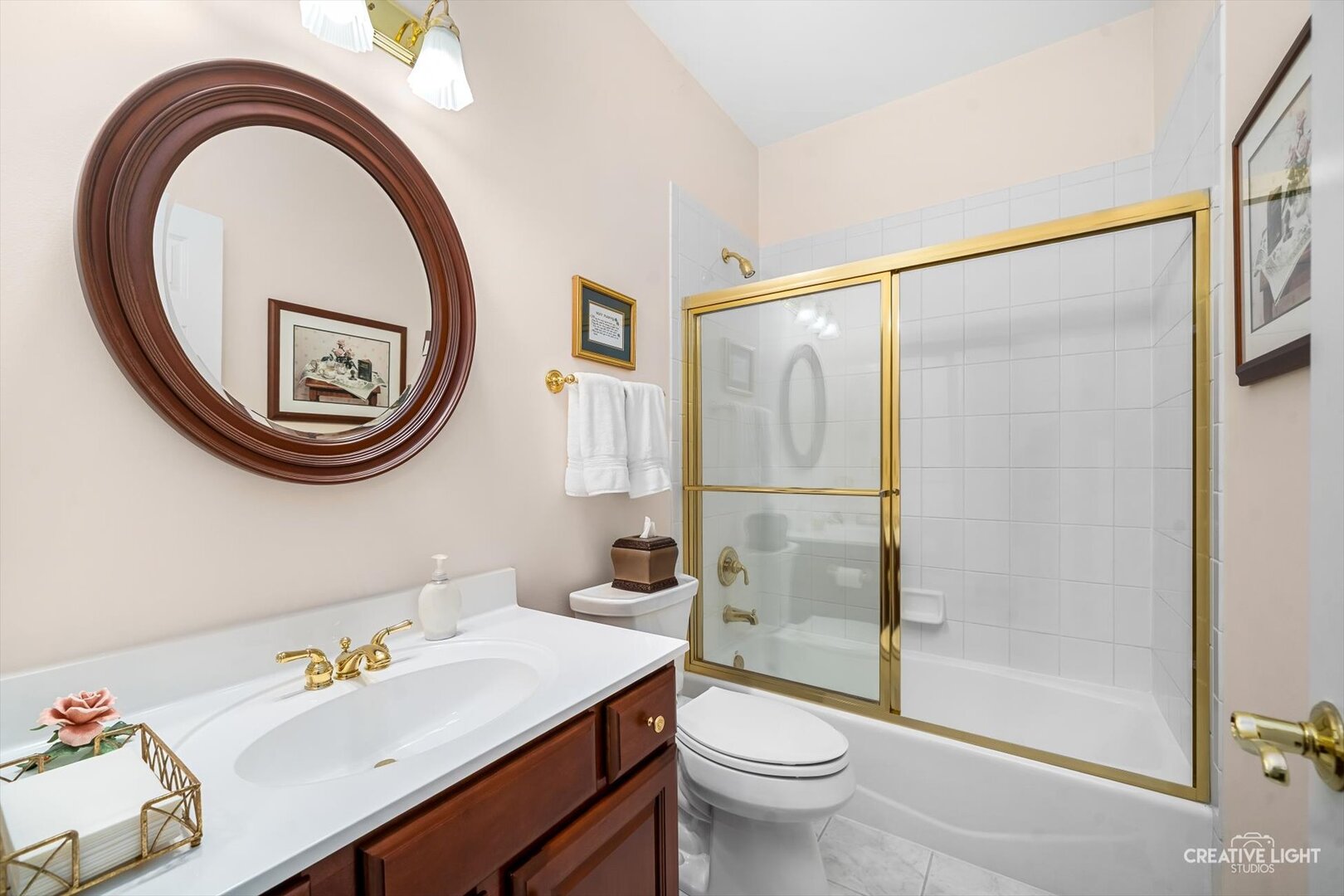 2311 Woodglen Court, Aurora, IL 60502