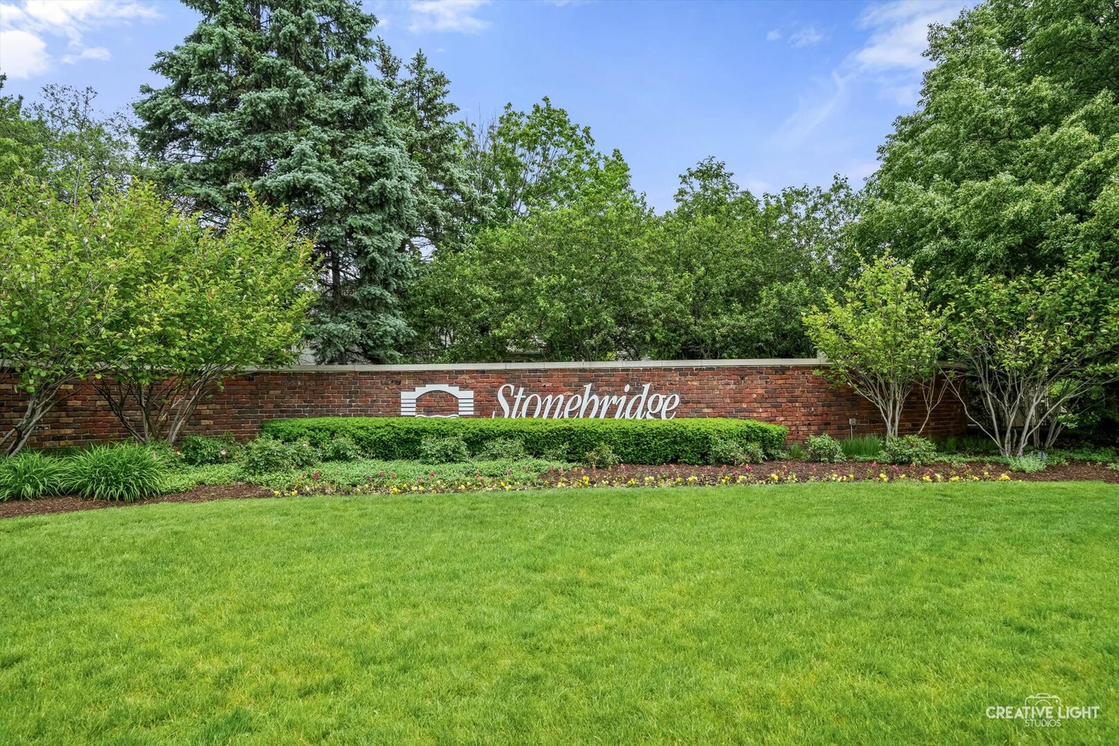 2311 Woodglen Court, Aurora, IL 60502