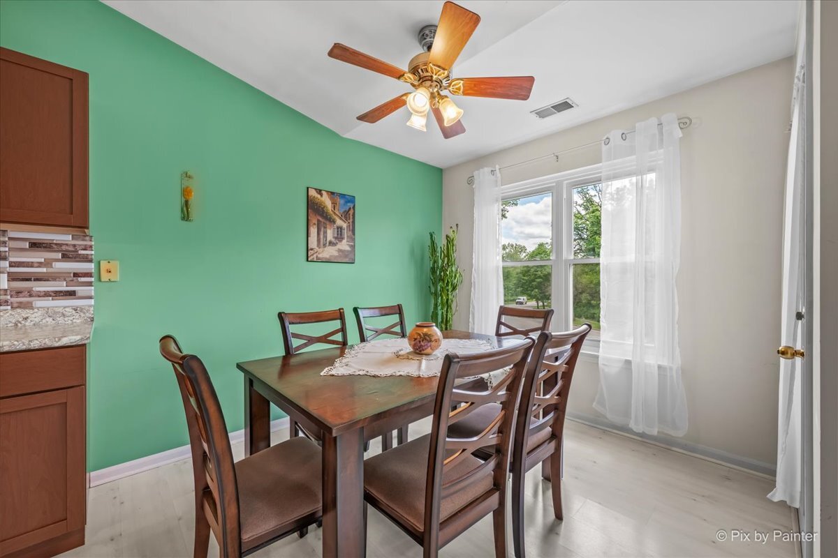 1101 Yorkshire Court #D, Elgin, IL 60120