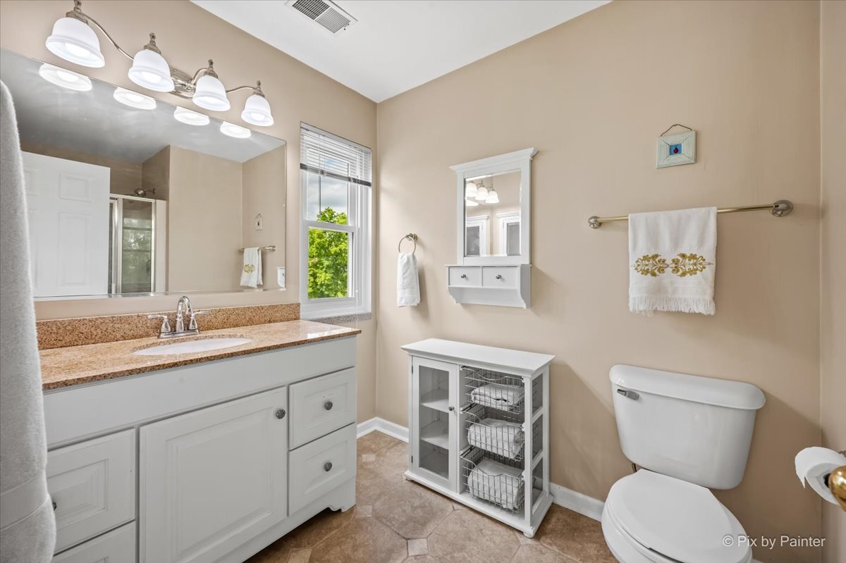 1101 Yorkshire Court #D, Elgin, IL 60120