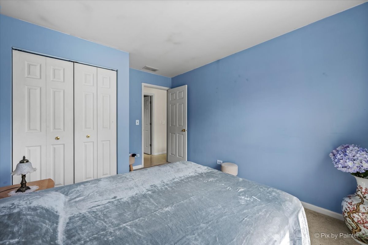 1101 Yorkshire Court #D, Elgin, IL 60120