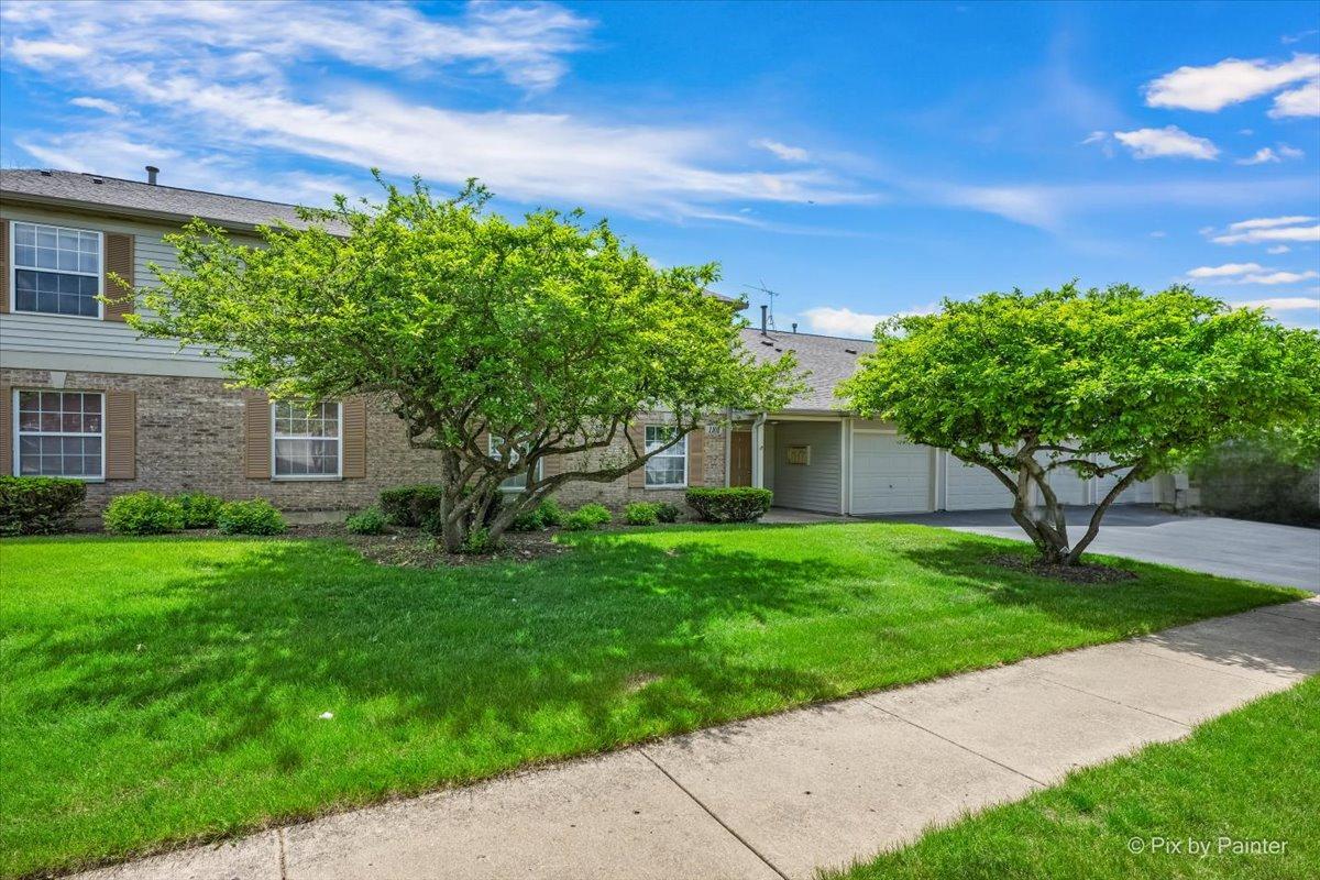 1101 Yorkshire Court #D, Elgin, IL 60120