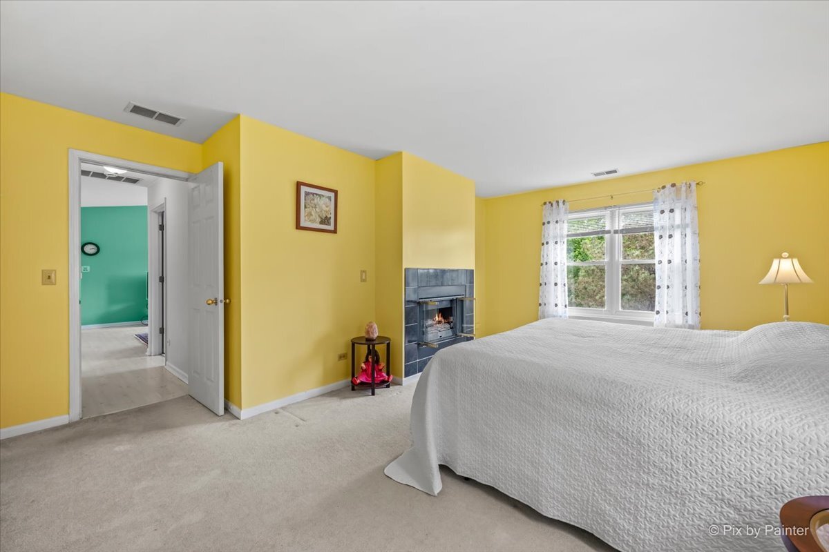 1101 Yorkshire Court #D, Elgin, IL 60120