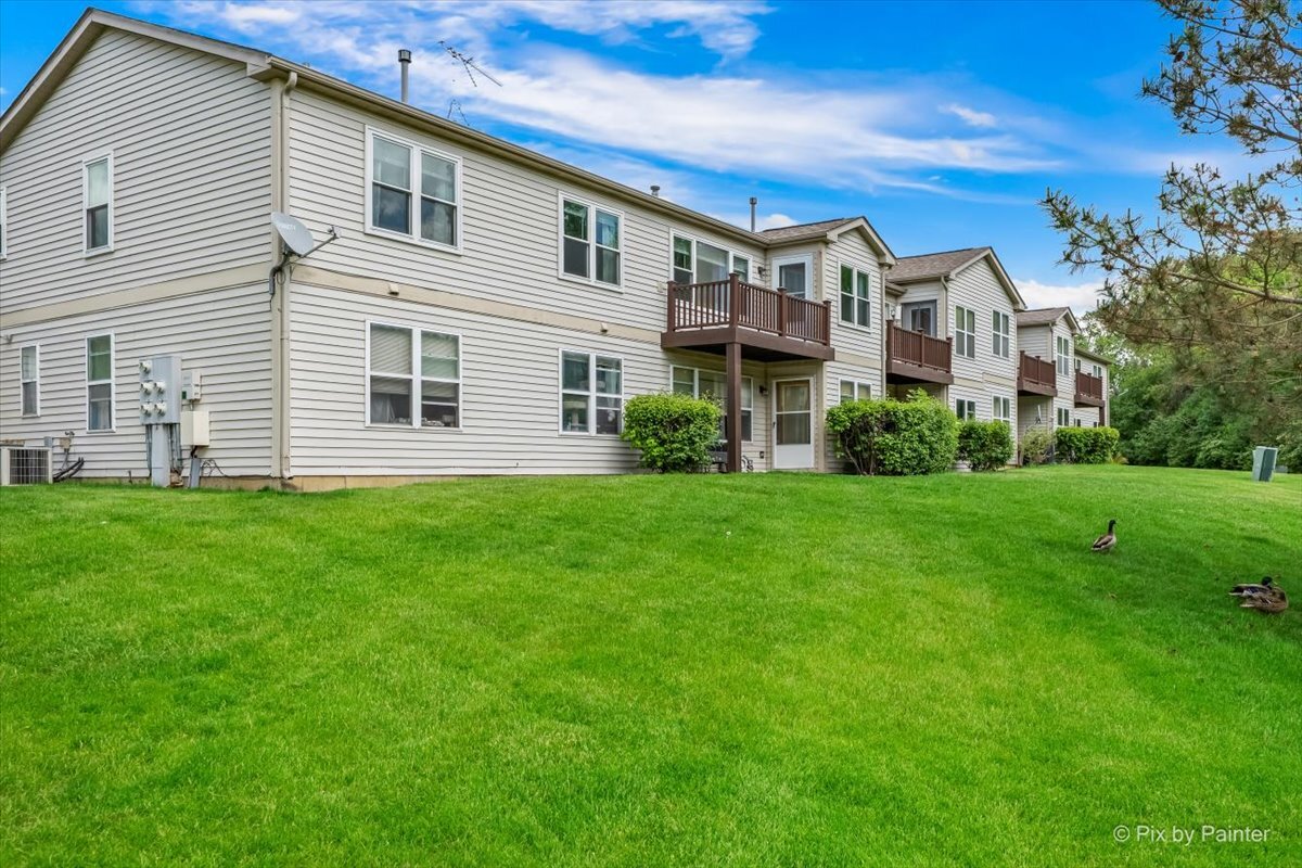 1101 Yorkshire Court #D, Elgin, IL 60120