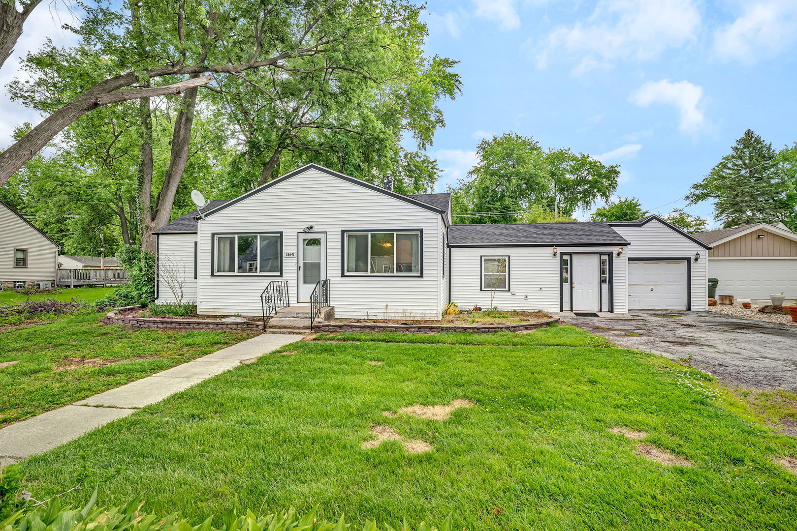 15641 Millard Avenue, Markham, IL 60428