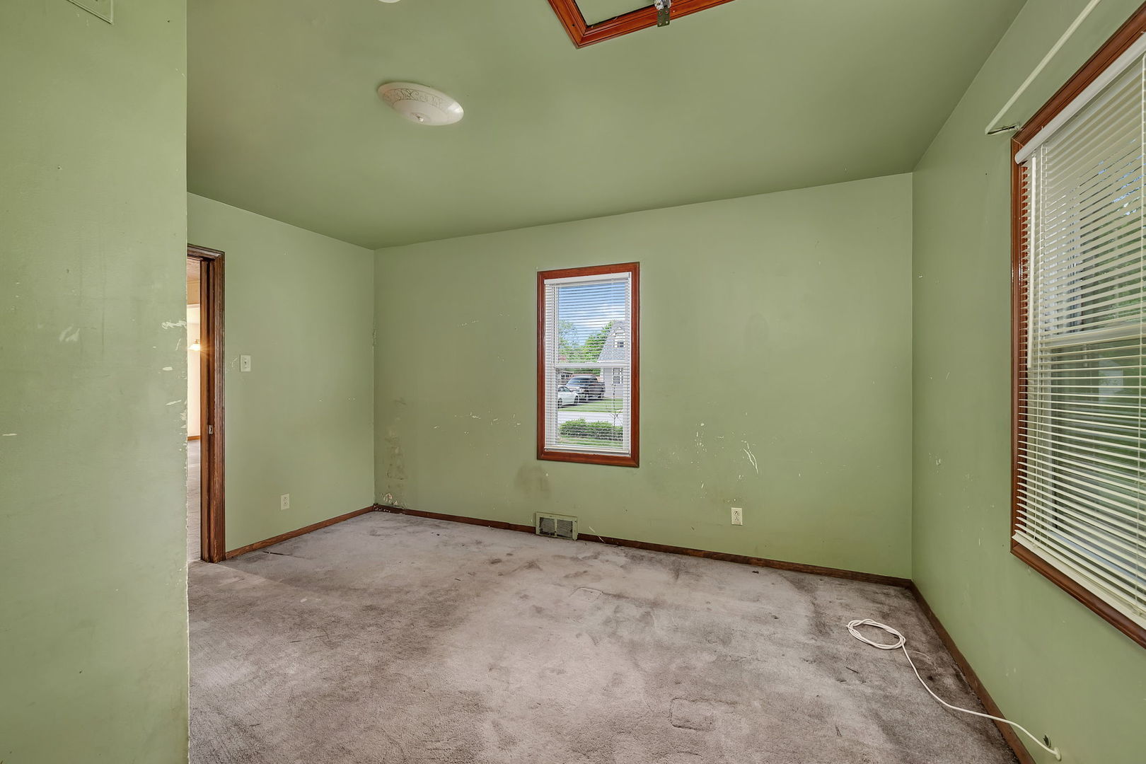 15641 Millard Avenue, Markham, IL 60428