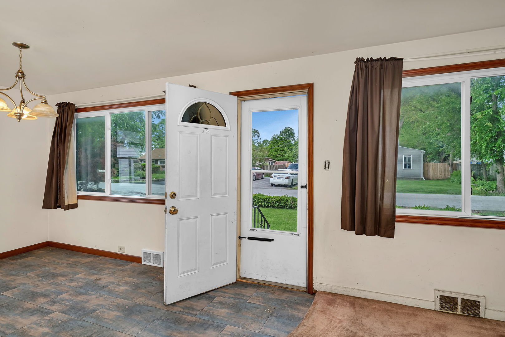 15641 Millard Avenue, Markham, IL 60428