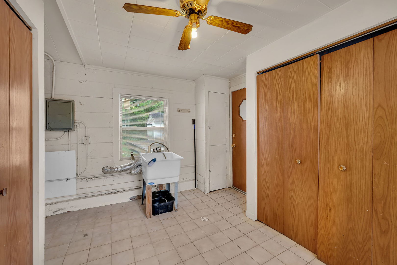 15641 Millard Avenue, Markham, IL 60428
