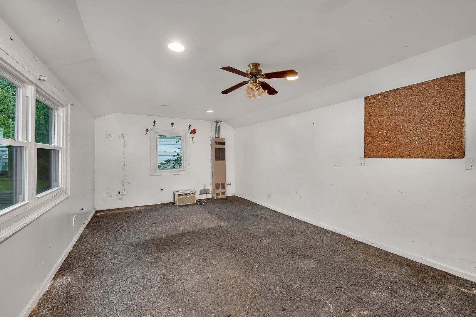 15641 Millard Avenue, Markham, IL 60428