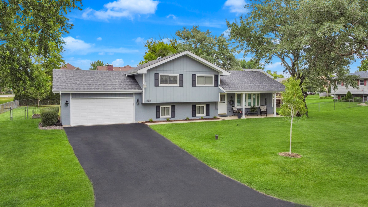 1136 Oxford Street, Downers Grove, IL 60516