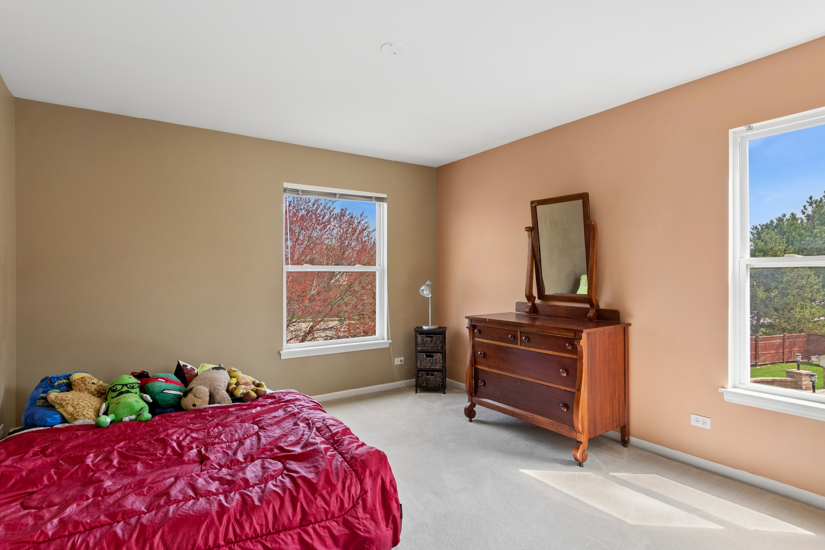 241 Ashcroft Lane, Oswego, IL 60543