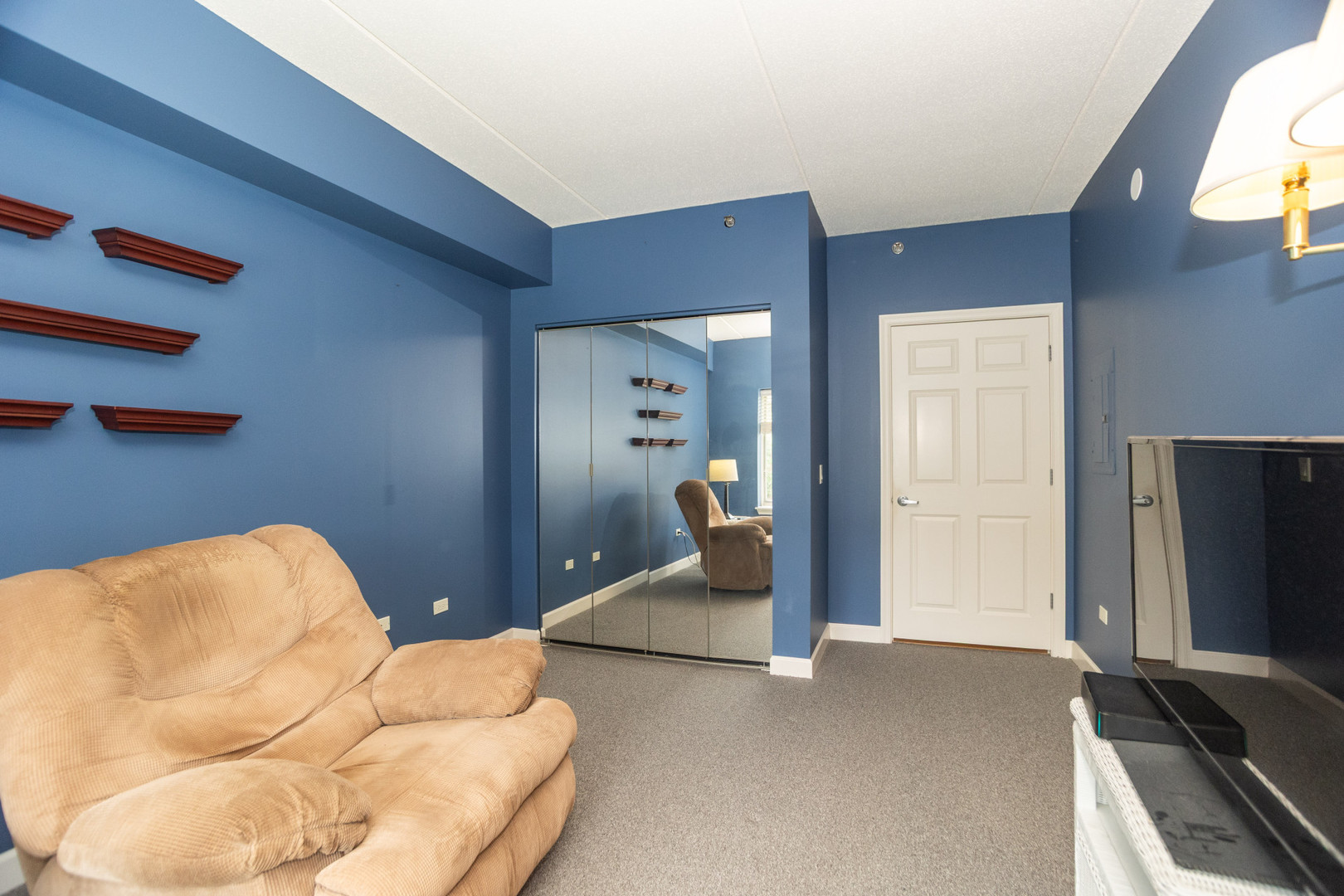 865 E 22nd Street #302, Lombard, IL 60148