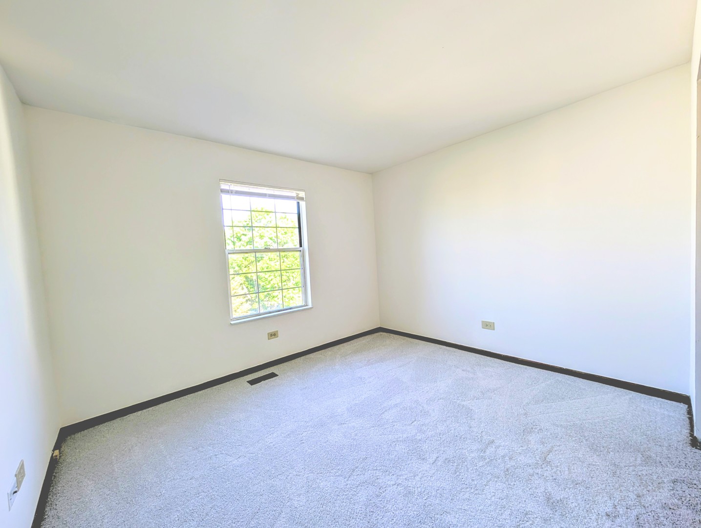 1751 Sleepy Hollow Court #7, Schaumburg, IL 60195