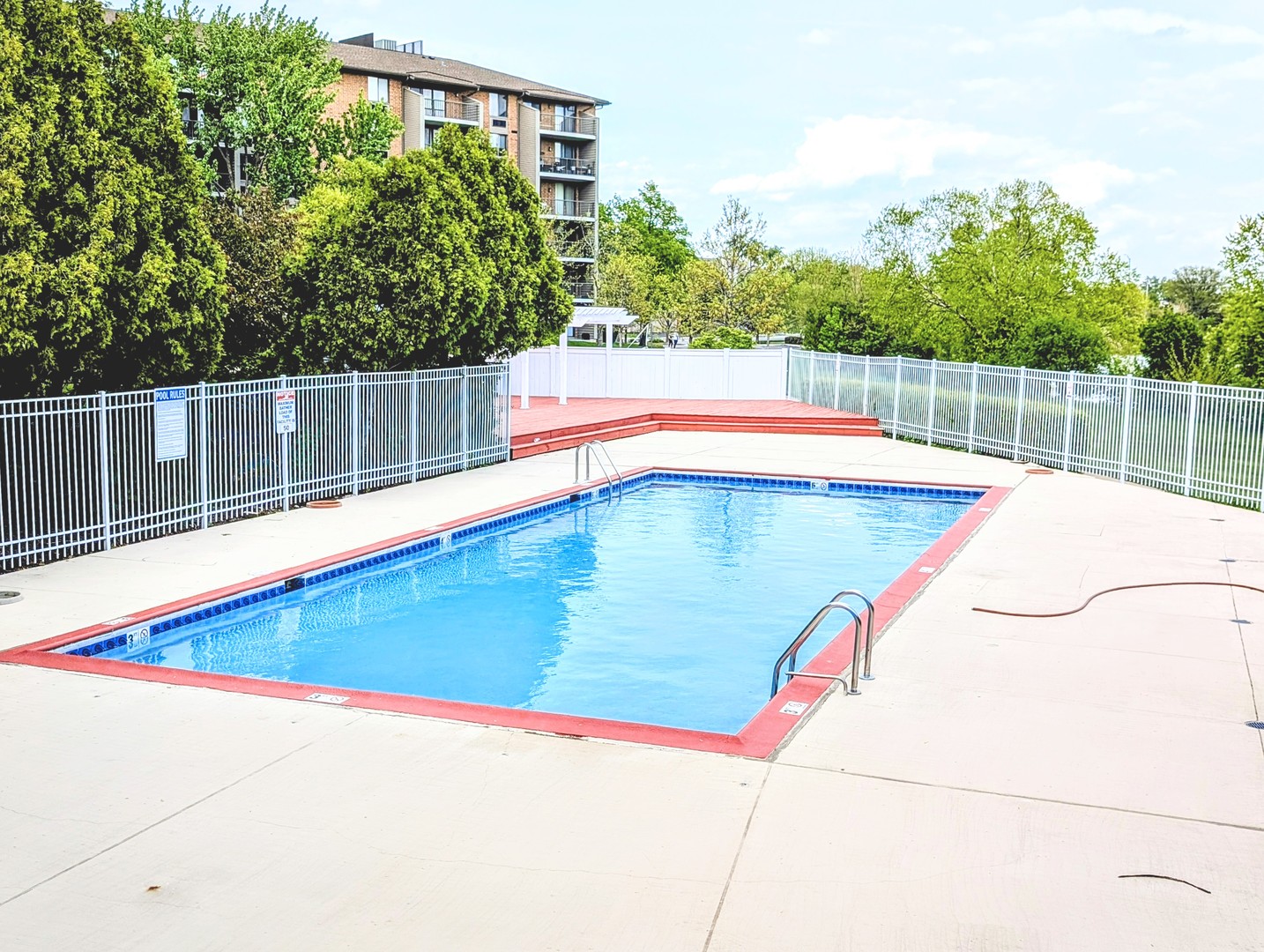 1751 Sleepy Hollow Court #7, Schaumburg, IL 60195