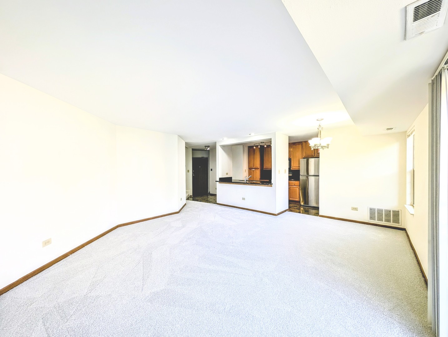 1751 Sleepy Hollow Court #7, Schaumburg, IL 60195