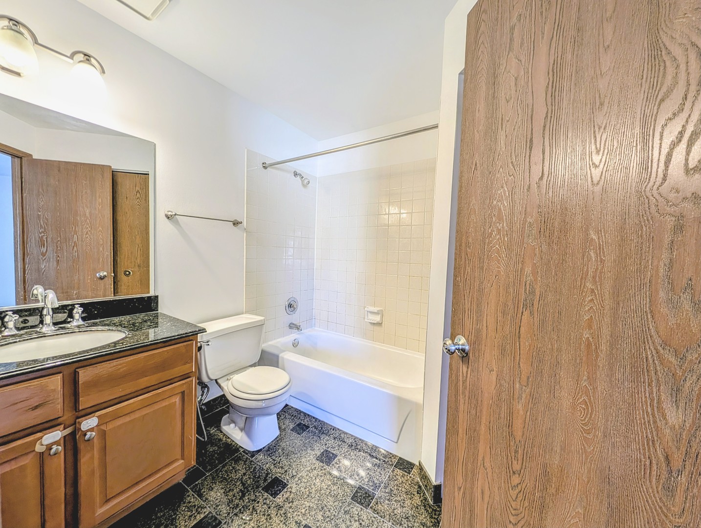 1751 Sleepy Hollow Court #7, Schaumburg, IL 60195