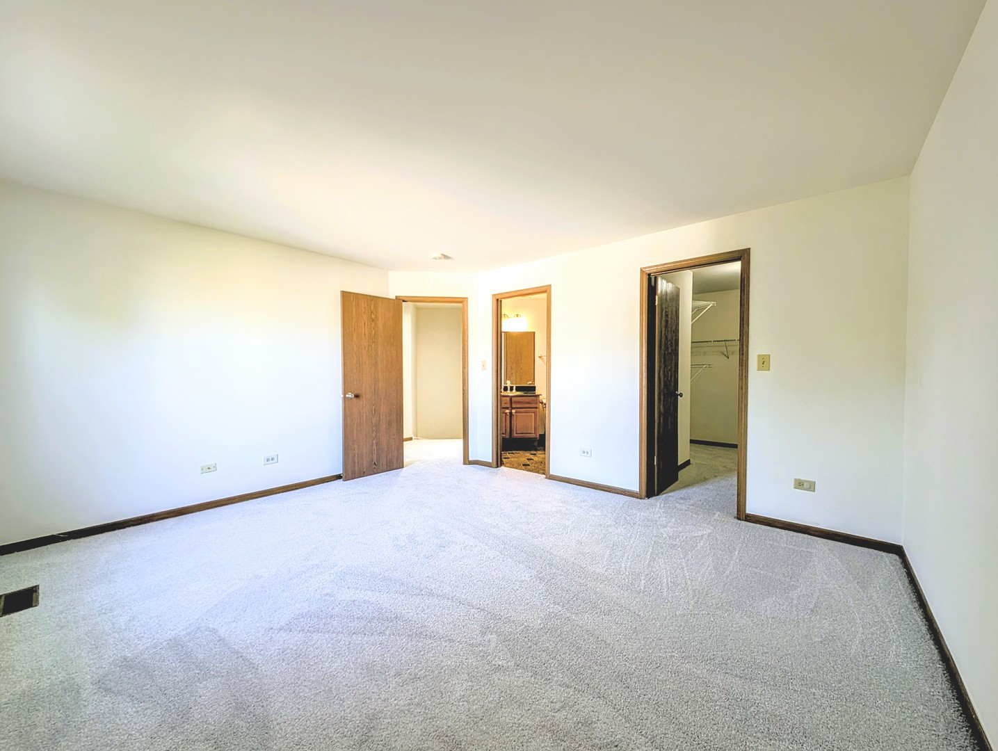 1751 Sleepy Hollow Court #7, Schaumburg, IL 60195