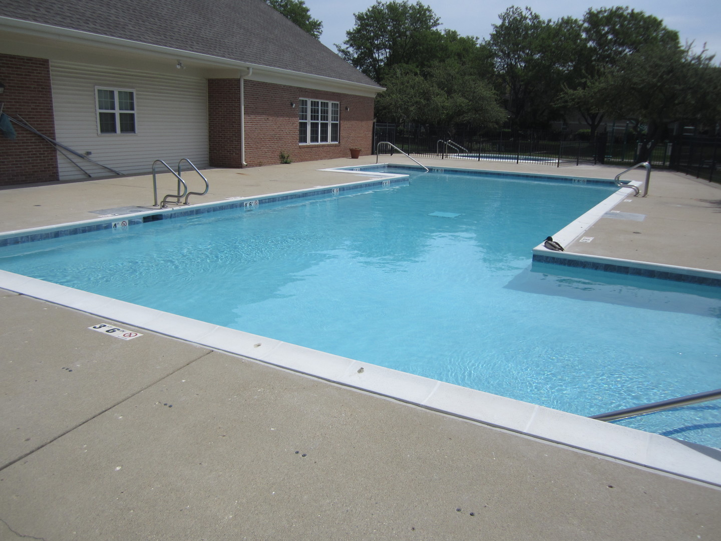 2862 Meadow Lane #x1, Schaumburg, IL 60193