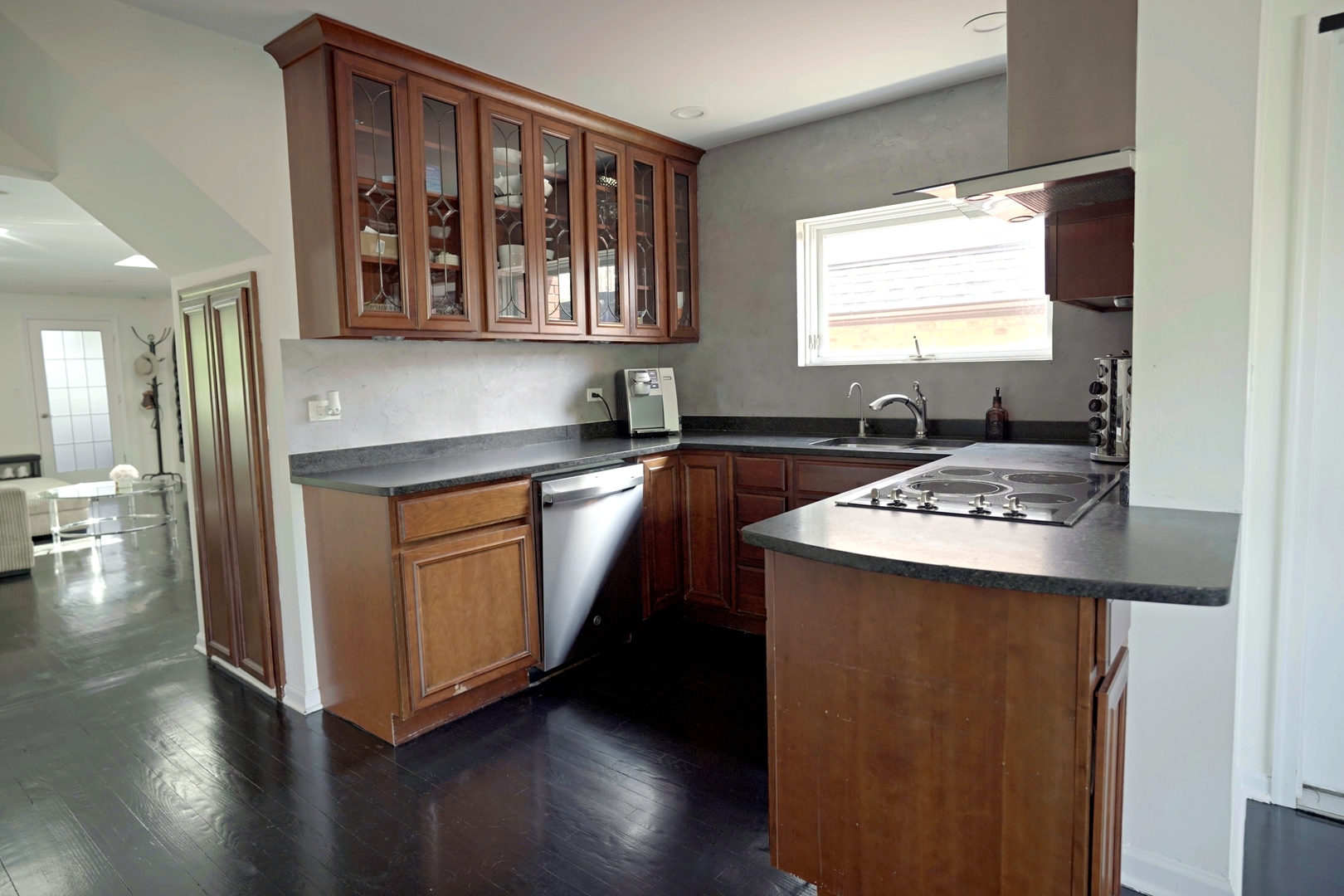 3916 N Osceola Avenue, Chicago, IL 60634
