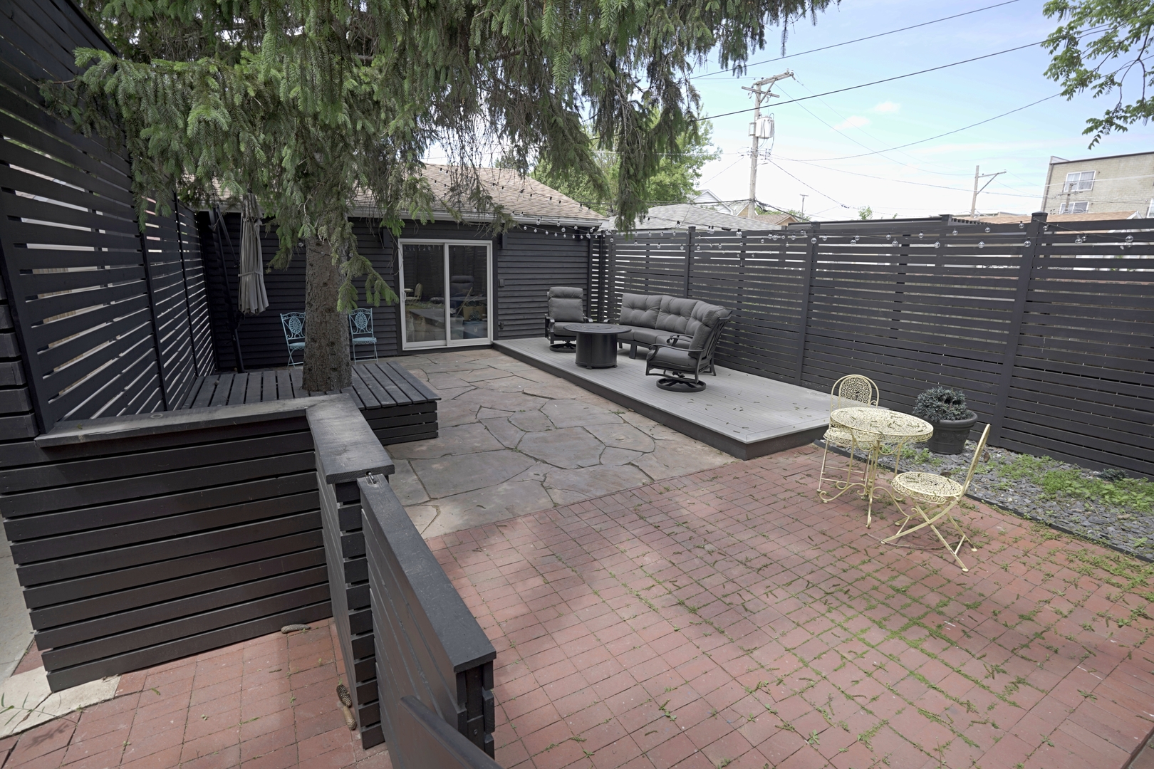 3916 N Osceola Avenue, Chicago, IL 60634