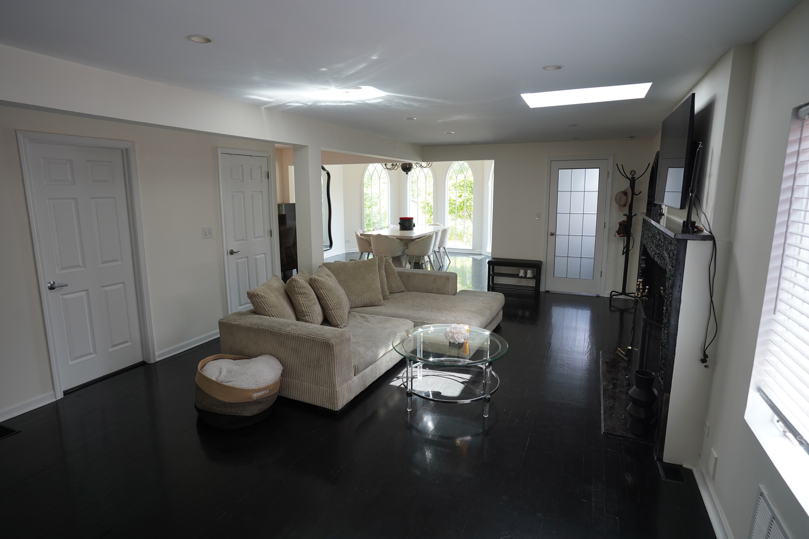 3916 N Osceola Avenue, Chicago, IL 60634