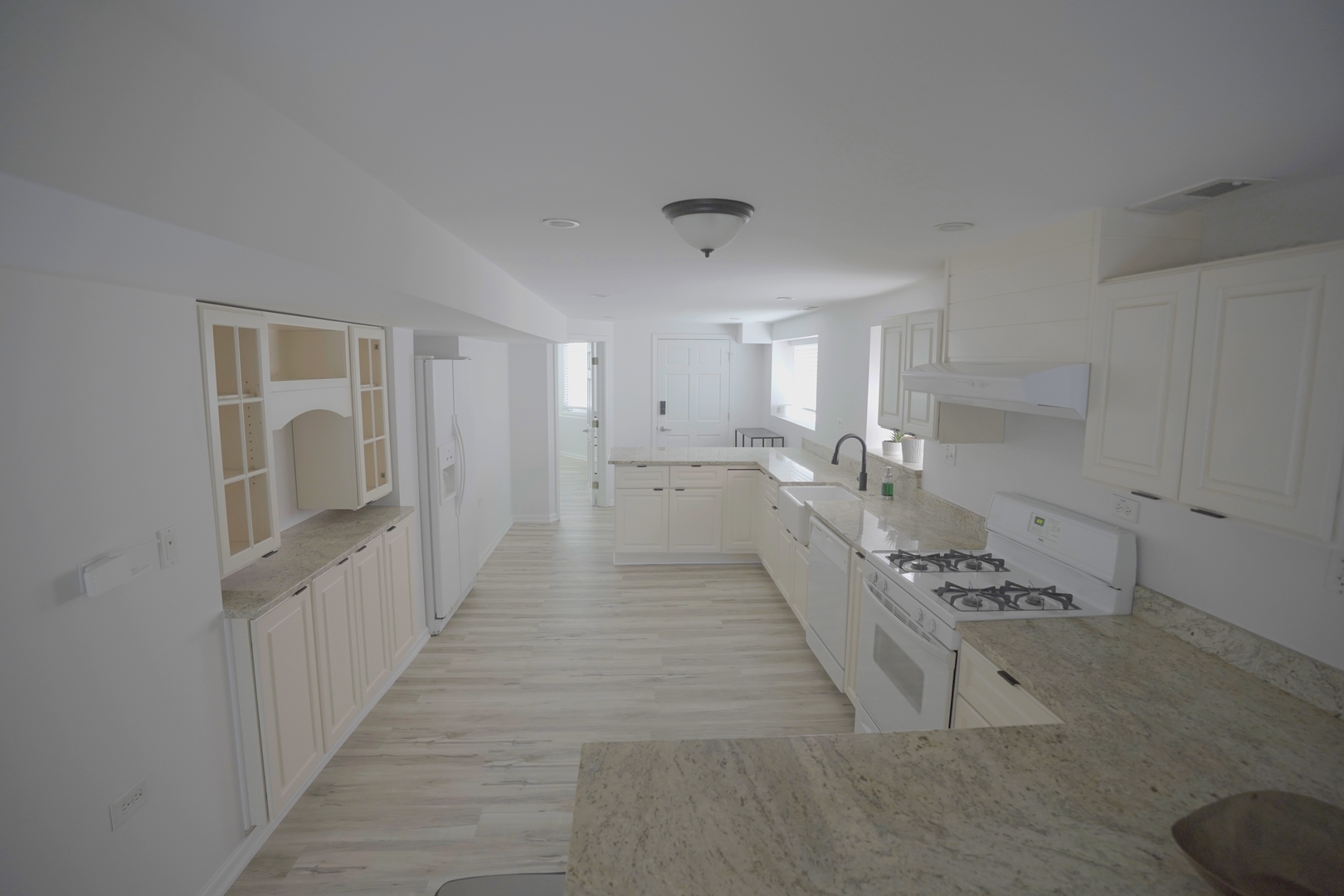 3916 N Osceola Avenue, Chicago, IL 60634