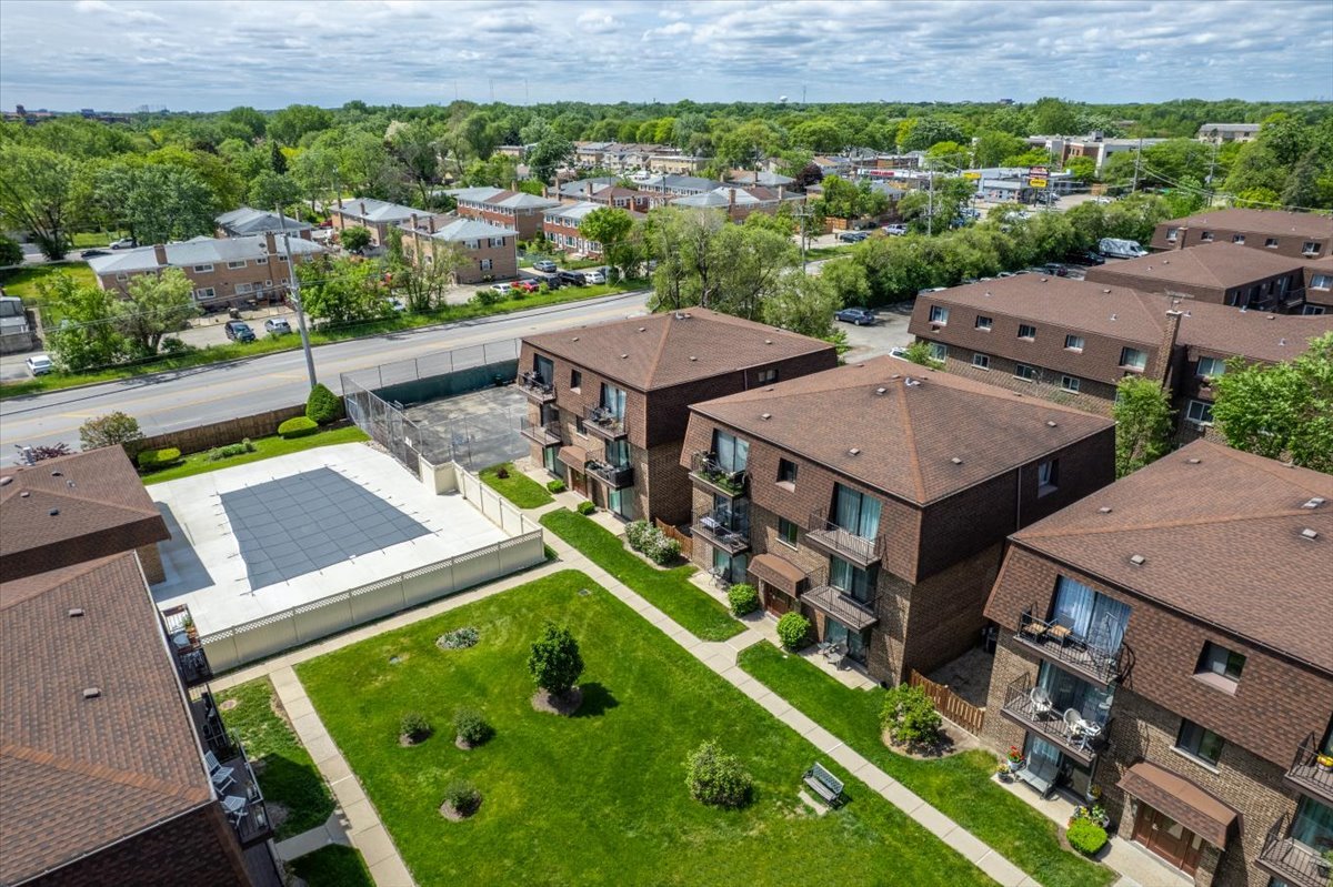 9604 Bianco Terrace #C, Des Plaines, IL 60016