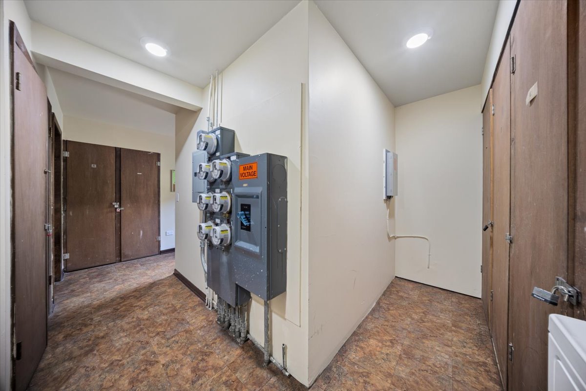 9604 Bianco Terrace #C, Des Plaines, IL 60016