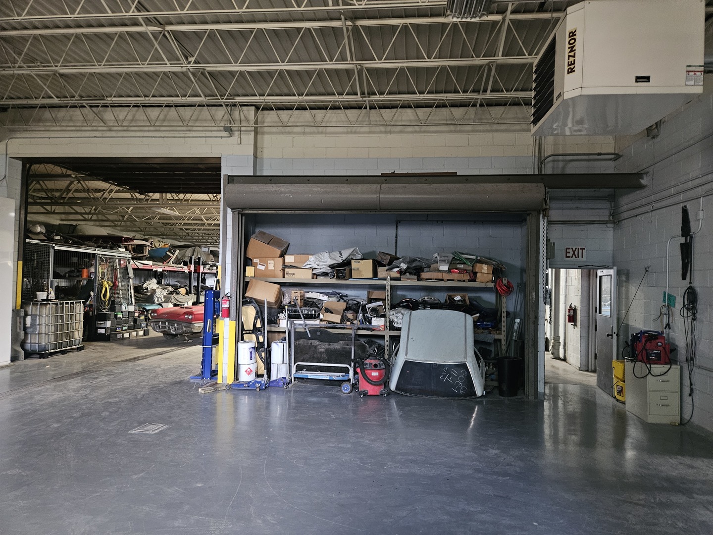 7225 W 59th Street, Summit, IL 60501