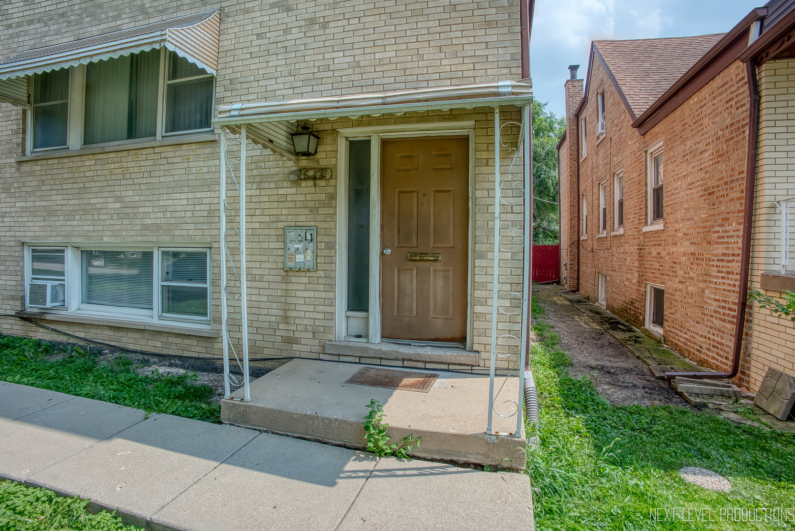 1617 N 35th Avenue, Melrose Park, IL 60160