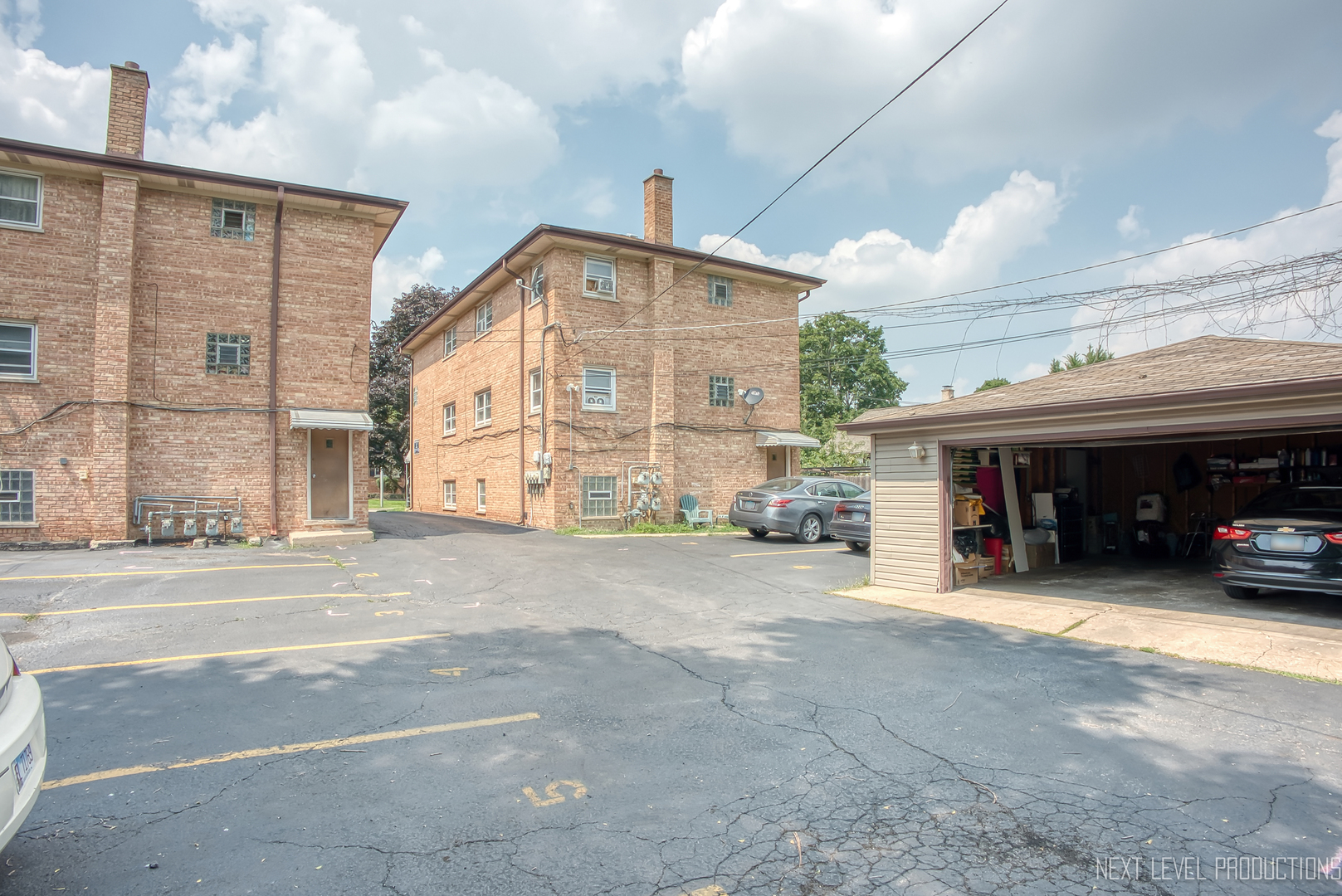 1617 N 35th Avenue, Melrose Park, IL 60160